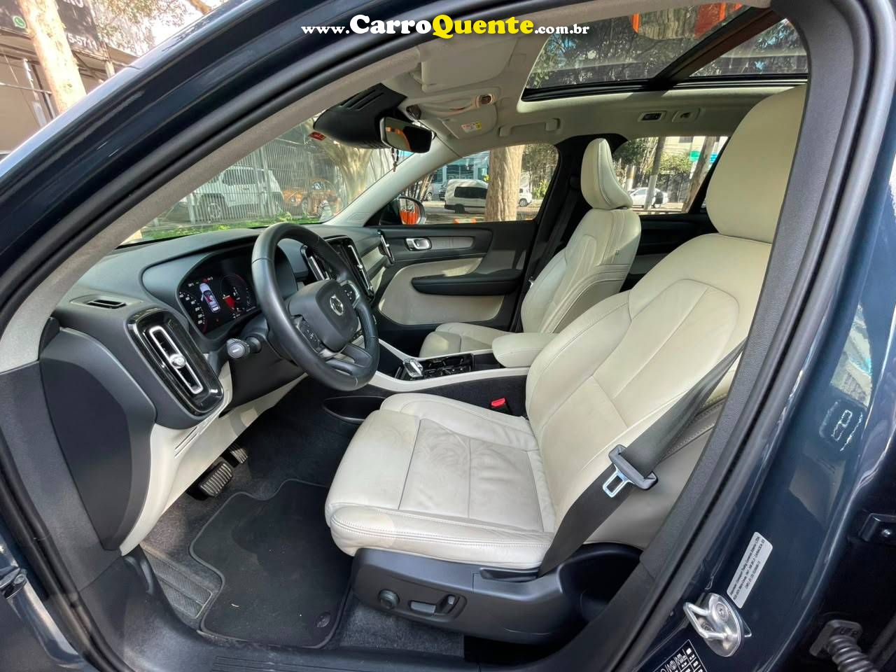 VOLVO XC40 1.5 T5 INSCRIPTION 2022 - Loja
