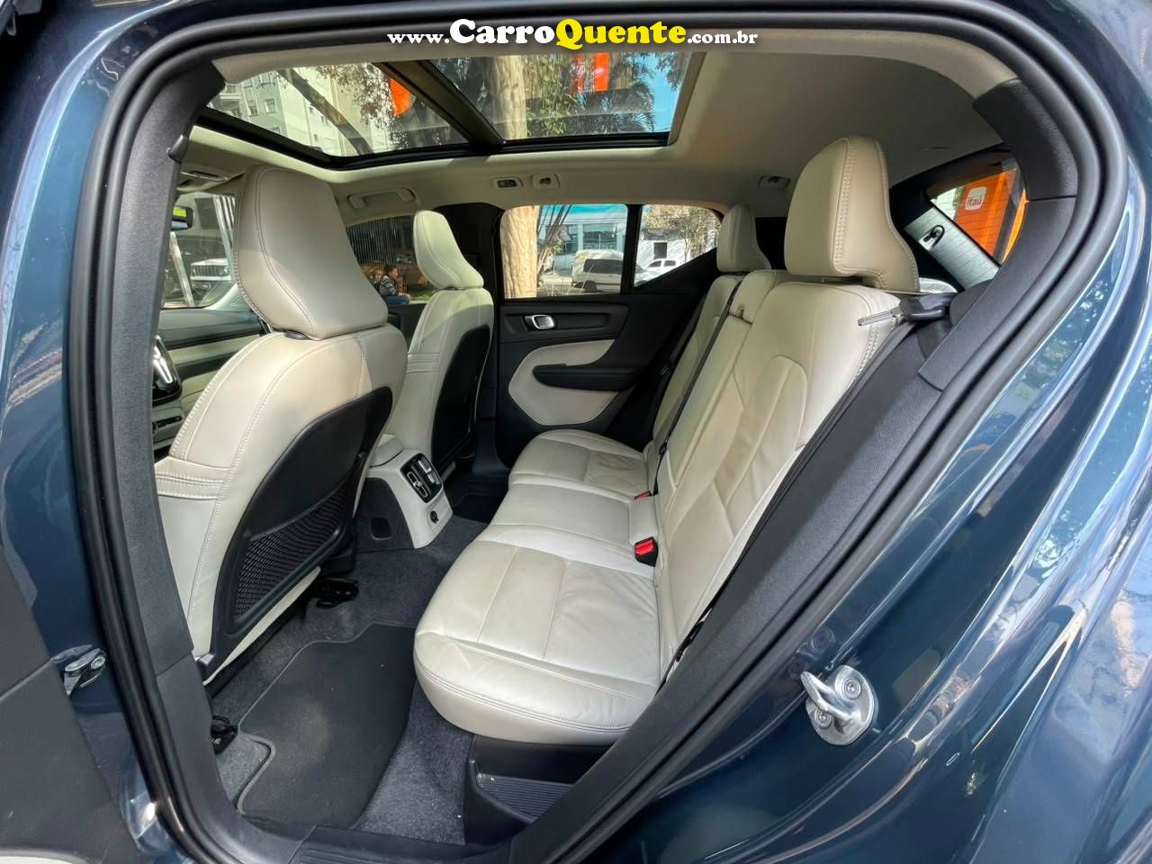 VOLVO XC40 1.5 T5 INSCRIPTION 2022 - Loja