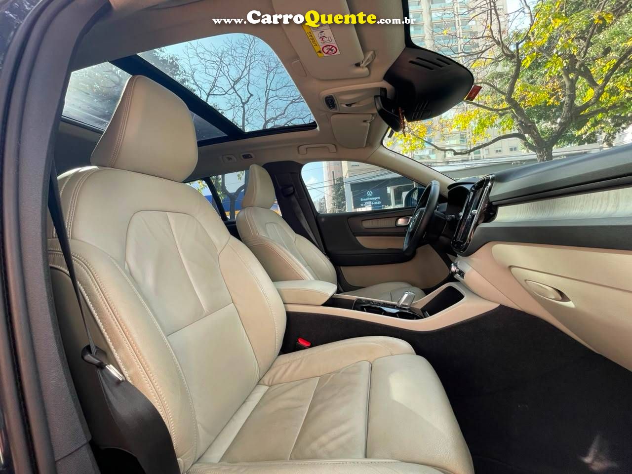 VOLVO XC40 1.5 T5 INSCRIPTION 2022 - Loja