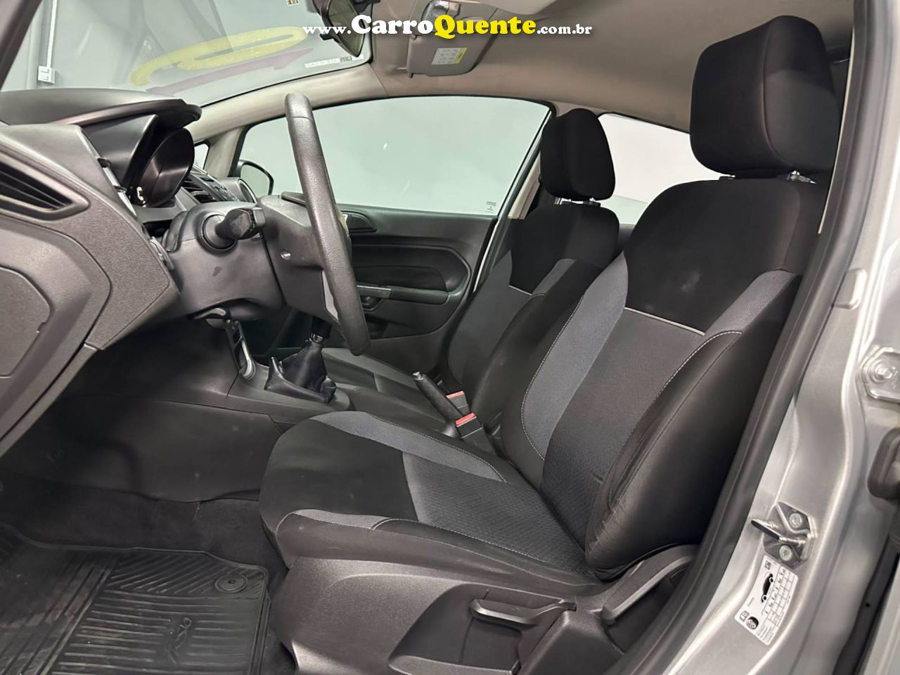 FORD FIESTA 1.6 TIVCT SE 2019 - Loja
