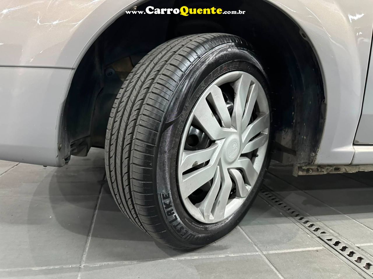 RENAULT LOGAN 1.0 EXPRESSION 16V 2010 - Loja