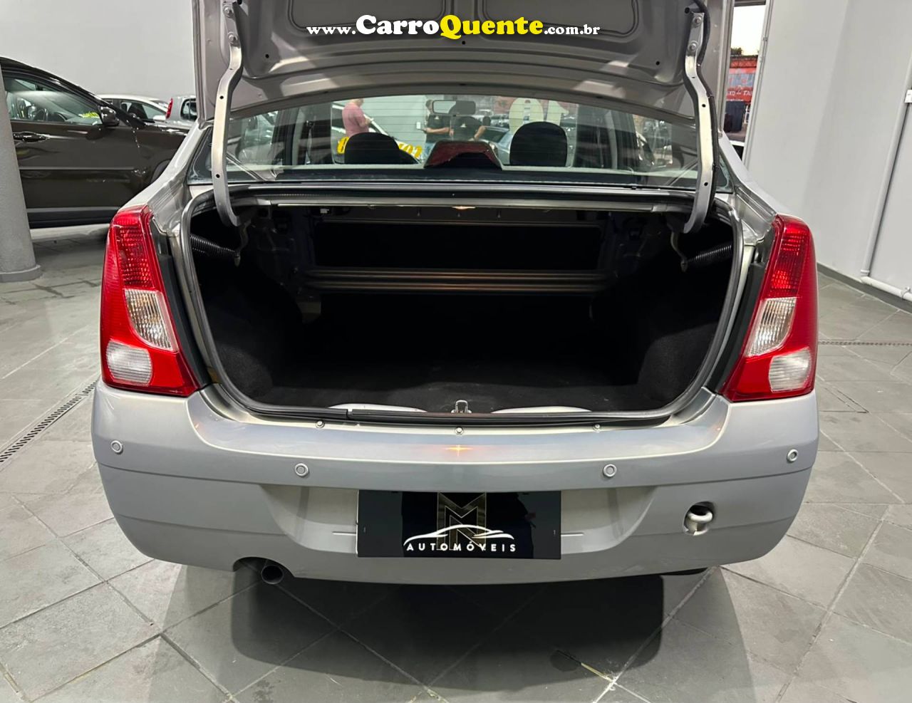 RENAULT LOGAN 1.0 EXPRESSION 16V 2010 - Loja