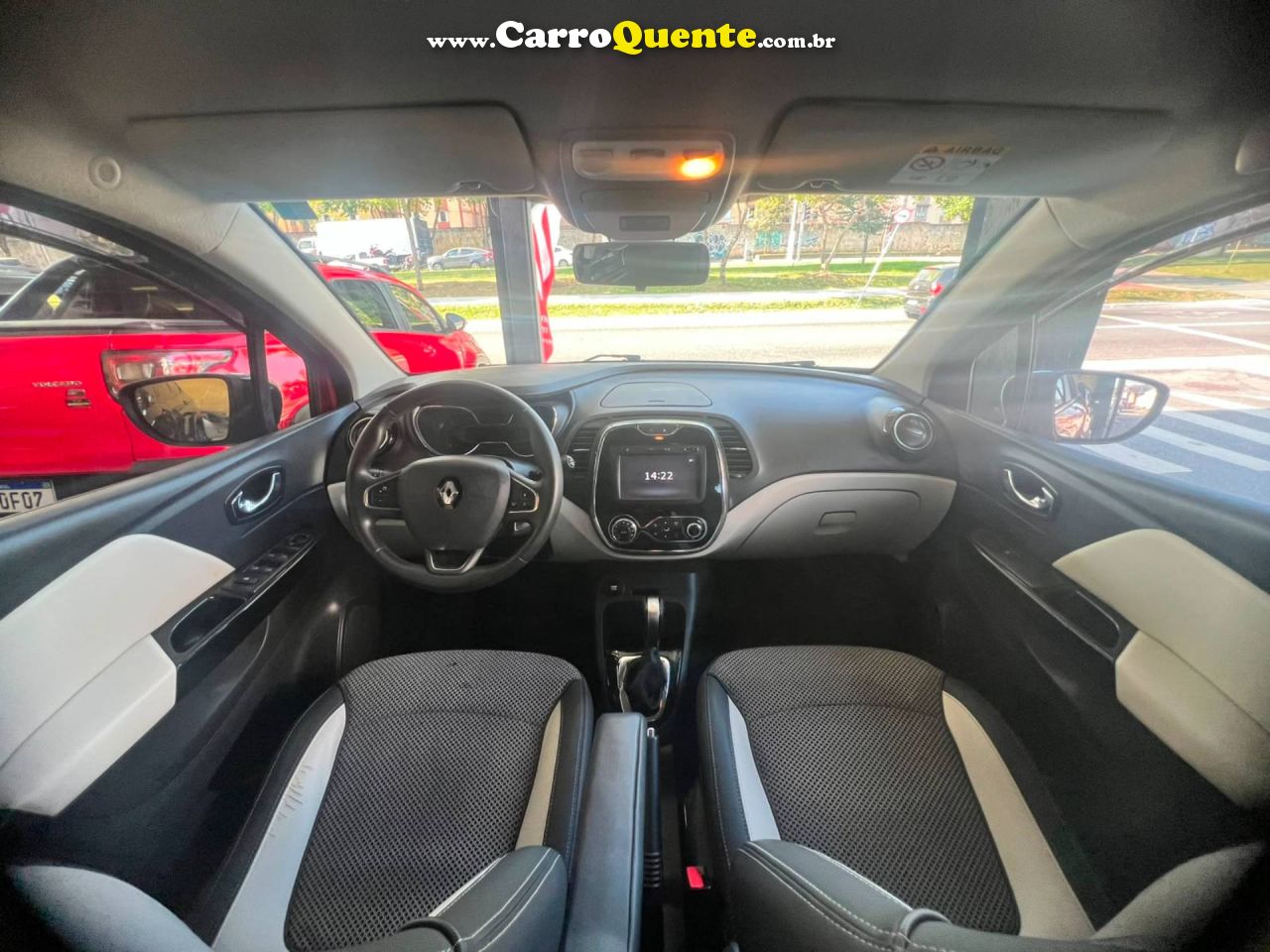 RENAULT CAPTUR 1.6 16V SCE INTENSE 2018 - Loja