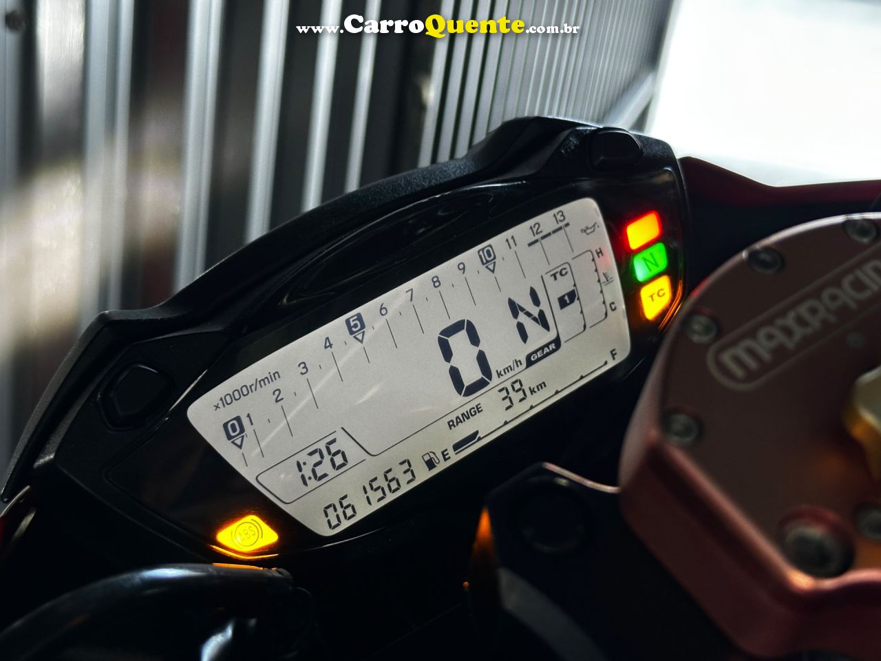 SUZUKI   GSX-S 750   VERMELHO 2018 750 GASOLINA - Loja
