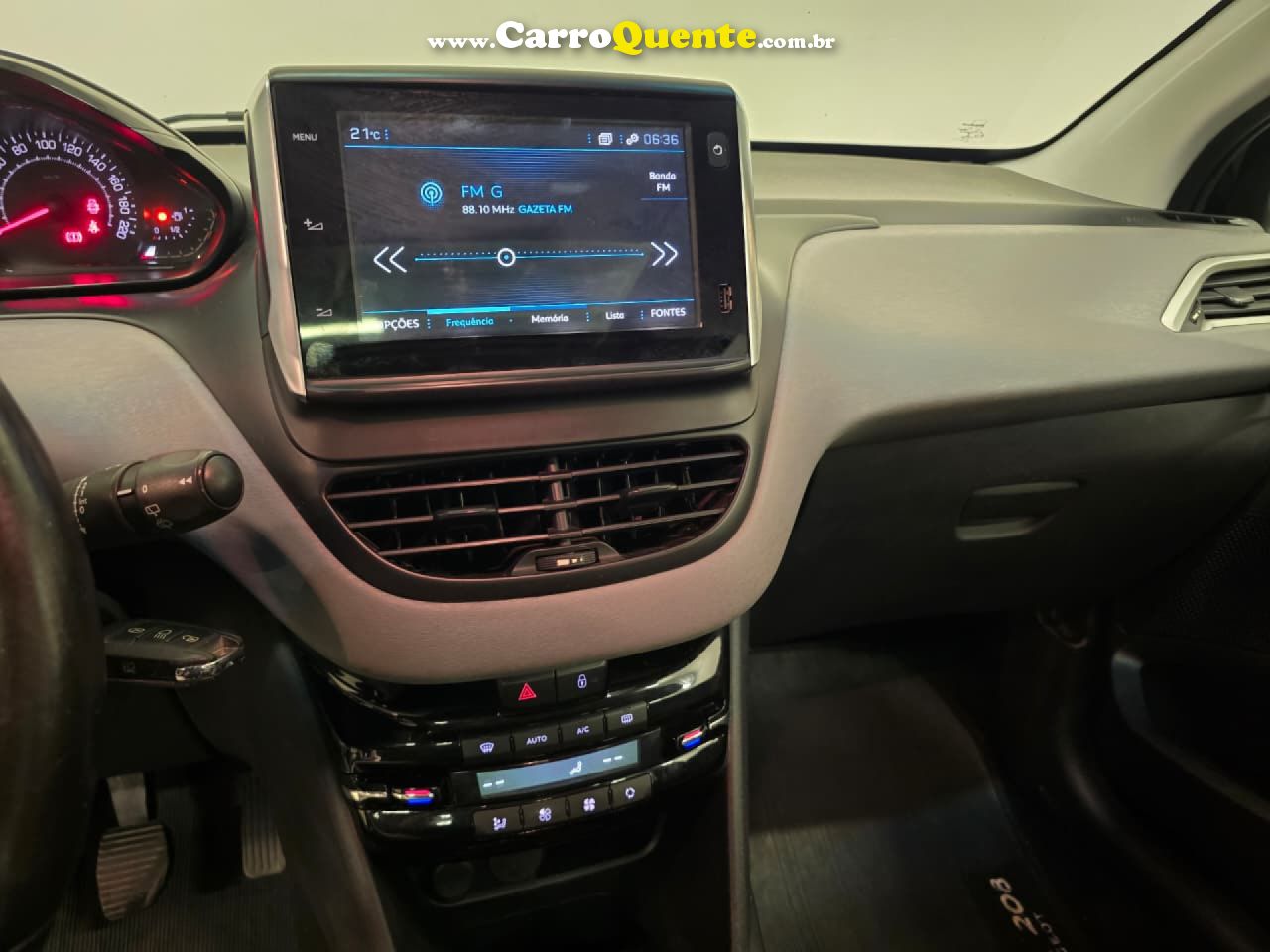 PEUGEOT   208 ALLURE 1.2 FLEX 12V 5P MEC.   PRETO 2018 1.2 FLEX - Loja