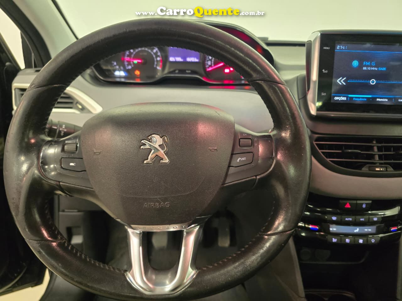 PEUGEOT   208 ALLURE 1.2 FLEX 12V 5P MEC.   PRETO 2018 1.2 FLEX - Loja