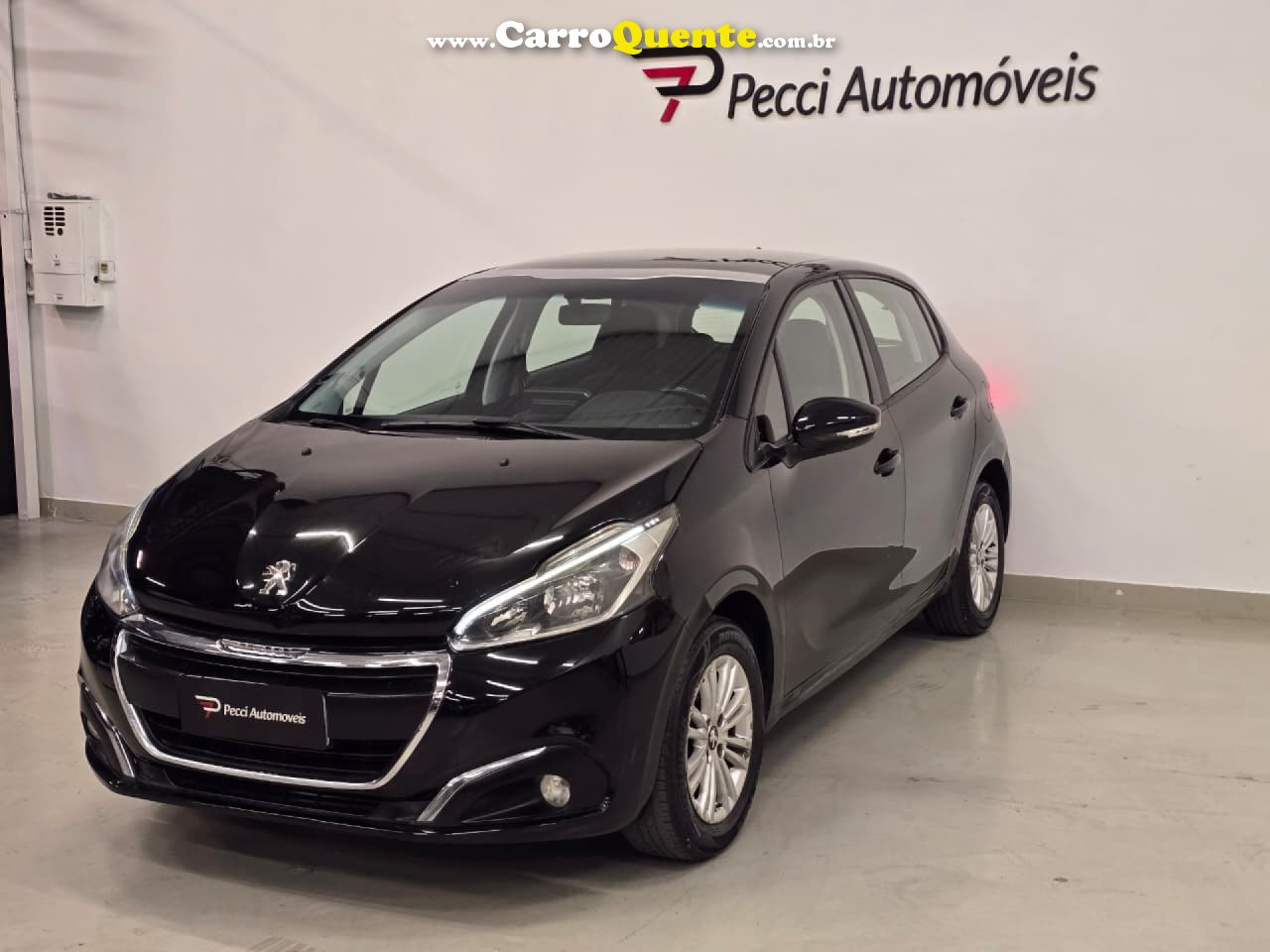 PEUGEOT   208 ALLURE 1.2 FLEX 12V 5P MEC.   PRETO 2018 1.2 FLEX - Loja