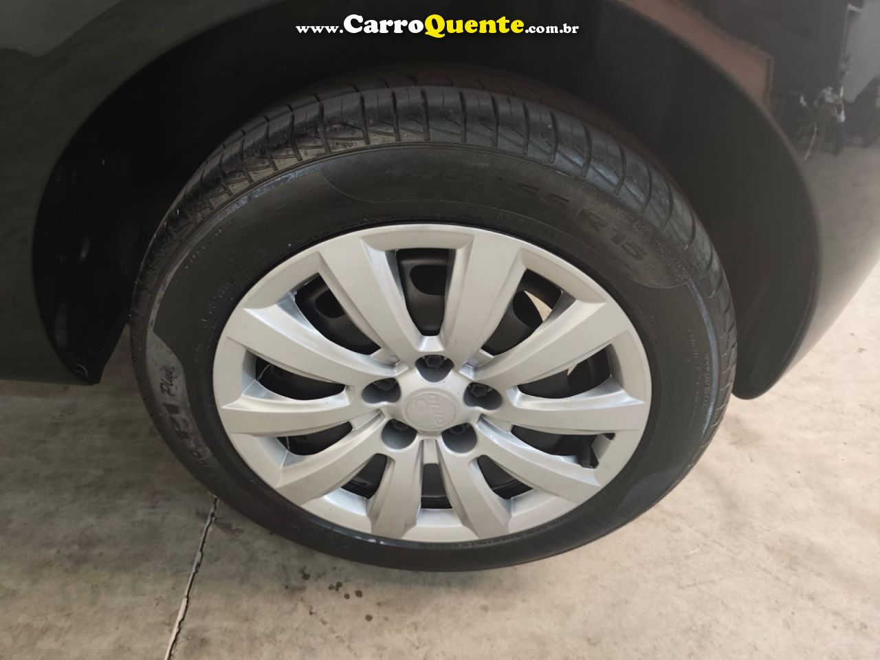 VOLKSWAGEN   FOX 1.0 MI TOTAL FLEX 8V 3P   PRETO 2013 1.0 FLEX - Loja