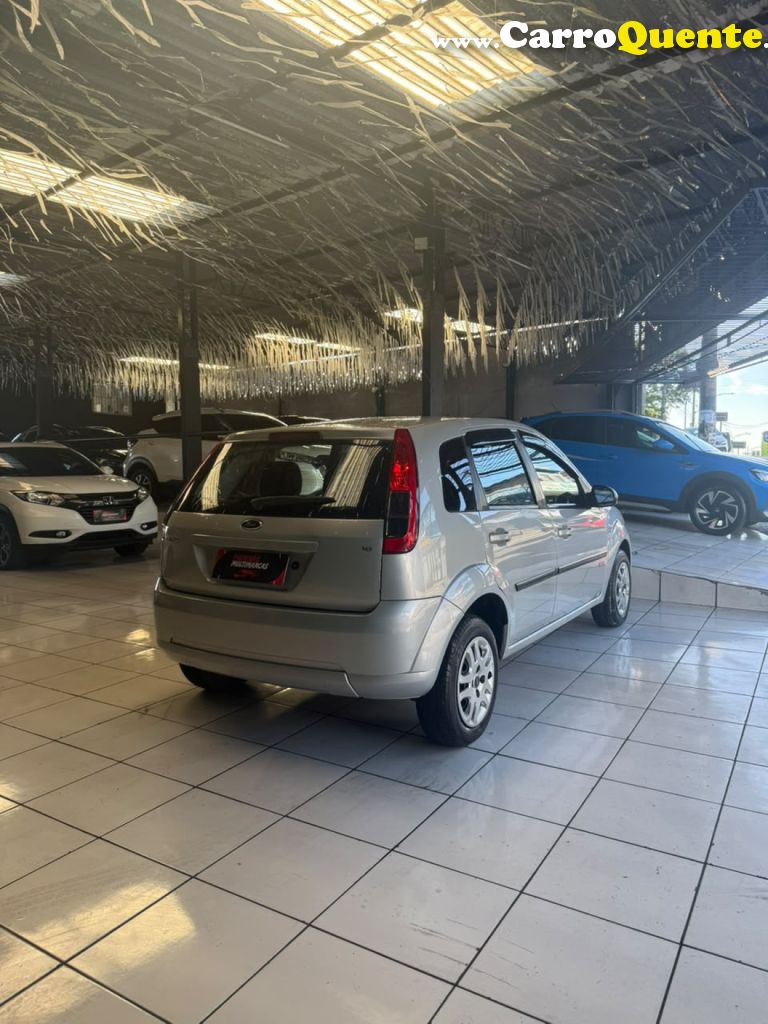 FORD   FIESTA 1.6 8V FLEXCLASS 1.6 8V FLEX 5P   PRATA 2013 1.6 FLEX - Loja