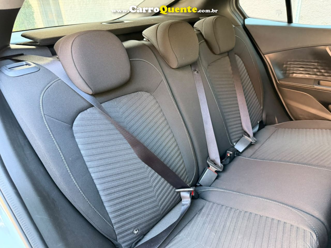 FIAT   FASTBACK AUDACE T200 HIBRIDO   CINZA 2025 1.0 T ELÉTRICO E FLEX - Loja