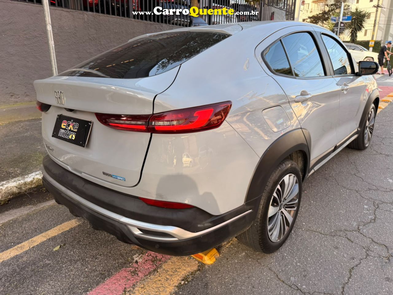 FIAT   FASTBACK AUDACE T200 HIBRIDO   CINZA 2025 1.0 T ELÉTRICO E FLEX - Loja