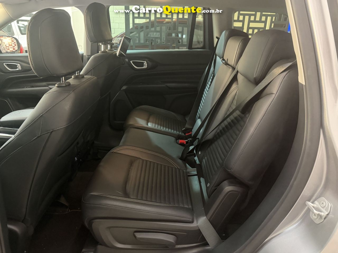 JEEP   COMMANDER LONGITUDE T270 1.3 TB FLEX AUT   PRATA 2025 1.3 FLEX - Loja
