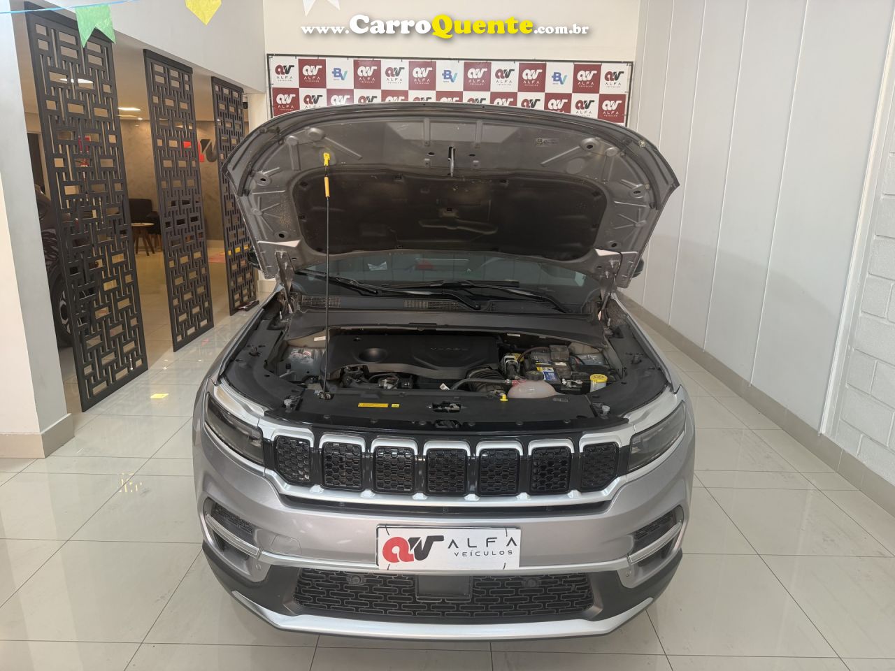JEEP   COMMANDER LONGITUDE T270 1.3 TB FLEX AUT   PRATA 2025 1.3 FLEX - Loja