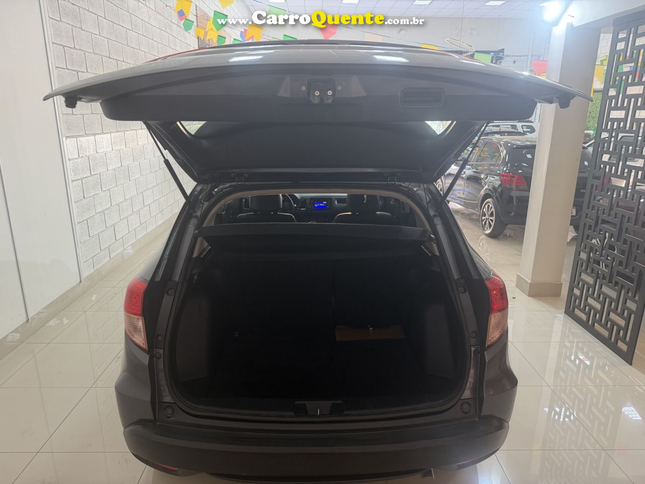 HONDA   HR-V EX 1.8 FLEXONE 16V 5P AUT.   CINZA 2016 1.8 GASOLINA - Loja