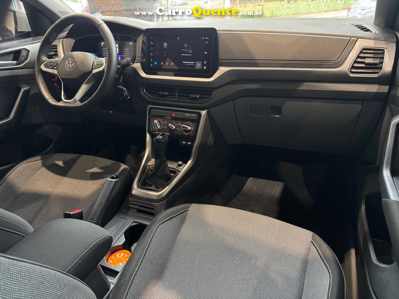 VOLKSWAGEN T-CROSS 1.0 200 TSI TOTAL 2025 - Loja