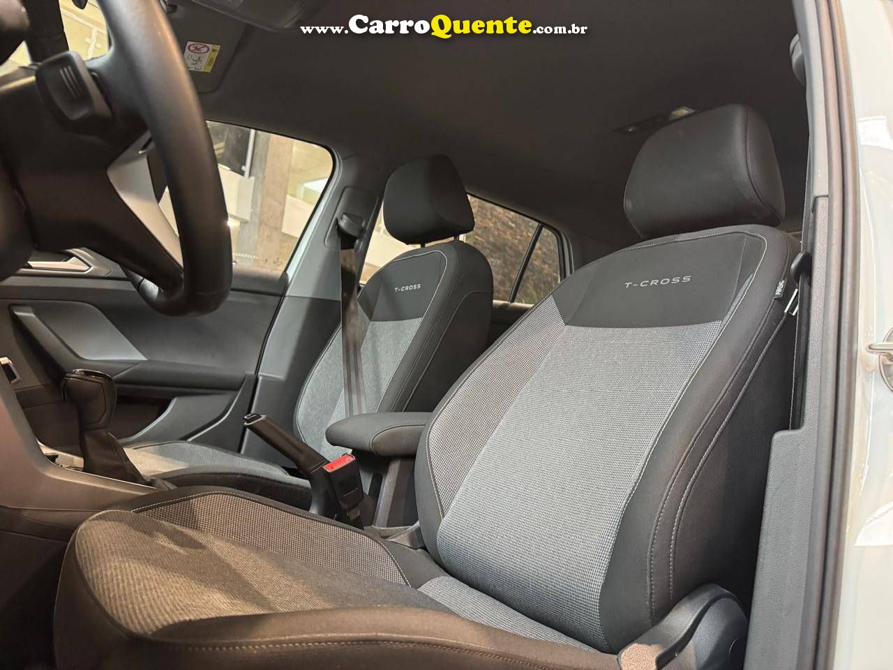 VOLKSWAGEN T-CROSS 1.0 200 TSI TOTAL 2025 - Loja