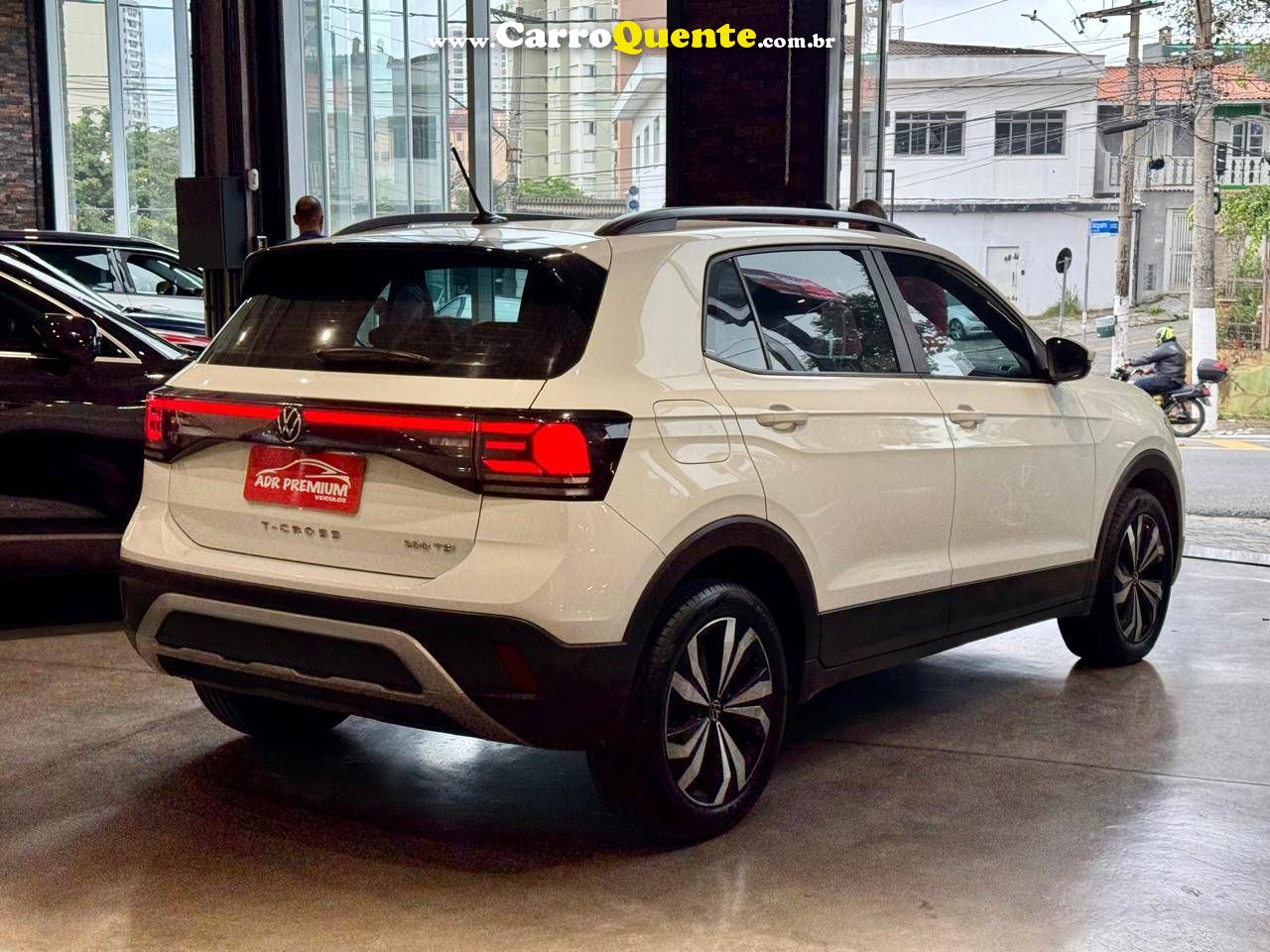 VOLKSWAGEN T-CROSS 1.0 200 TSI TOTAL 2025 - Loja