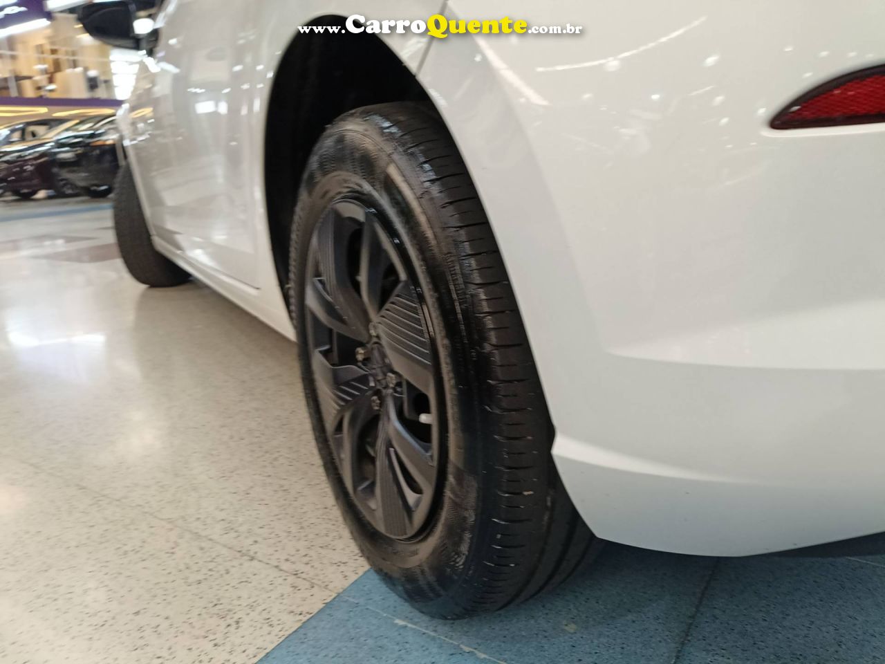 VOLKSWAGEN POLO 1.0 MPI TRACK 2025 - Loja