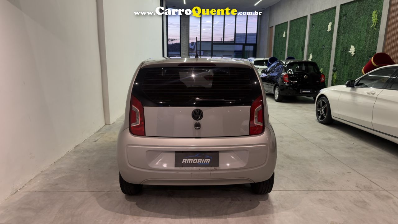 VOLKSWAGEN   UP! MOVE I MOTION 1.0 T. FLEX 12V 5P   PRATA 2015 1.0 FLEX - Loja