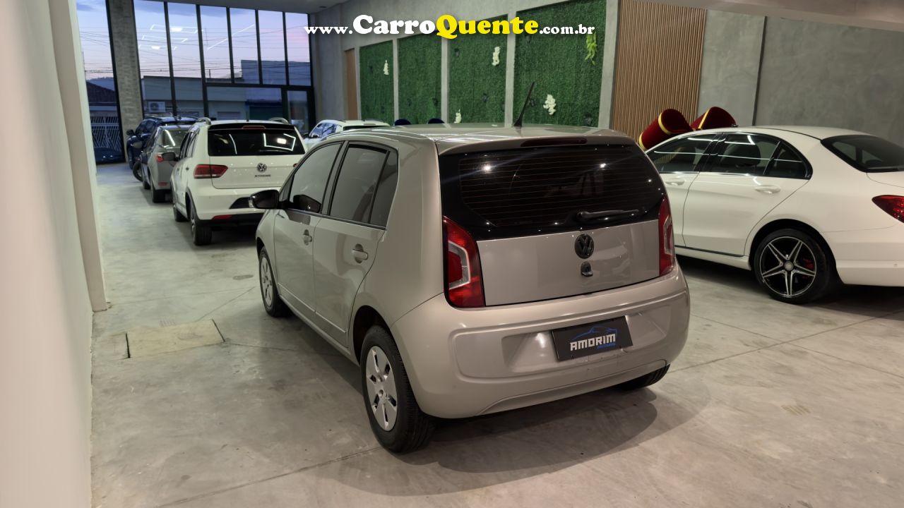 VOLKSWAGEN   UP! MOVE I MOTION 1.0 T. FLEX 12V 5P   PRATA 2015 1.0 FLEX - Loja