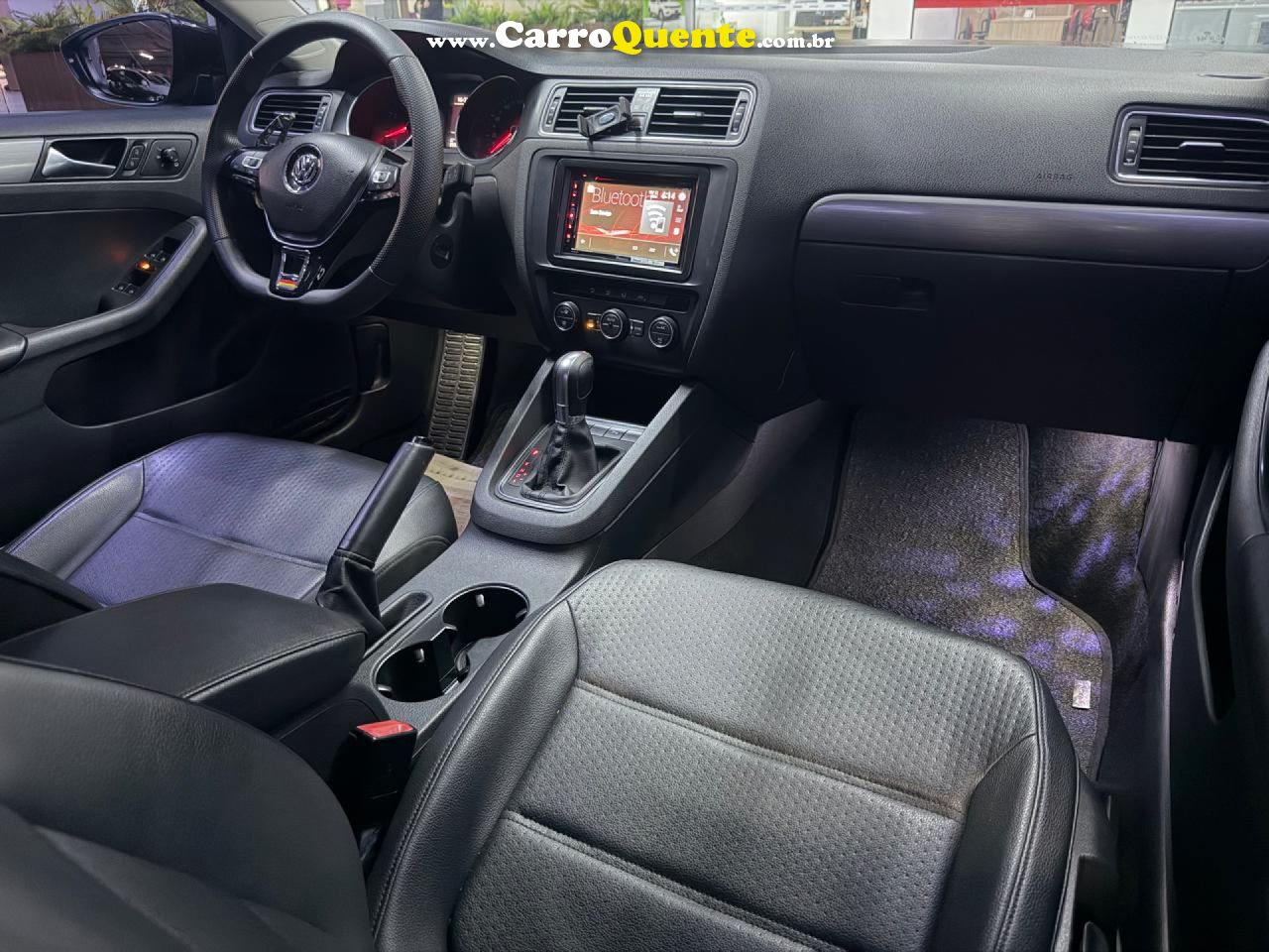 VOLKSWAGEN   JETTA COMFORTLINE 1.4 TSI 16V 4P AUT.   PRETO 2016 1.4 GASOLINA - Loja