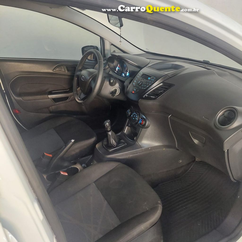 FORD   FIESTA 1.5 16V FLEX MEC. 5P   BRANCO 2016 1.5 FLEX - Loja