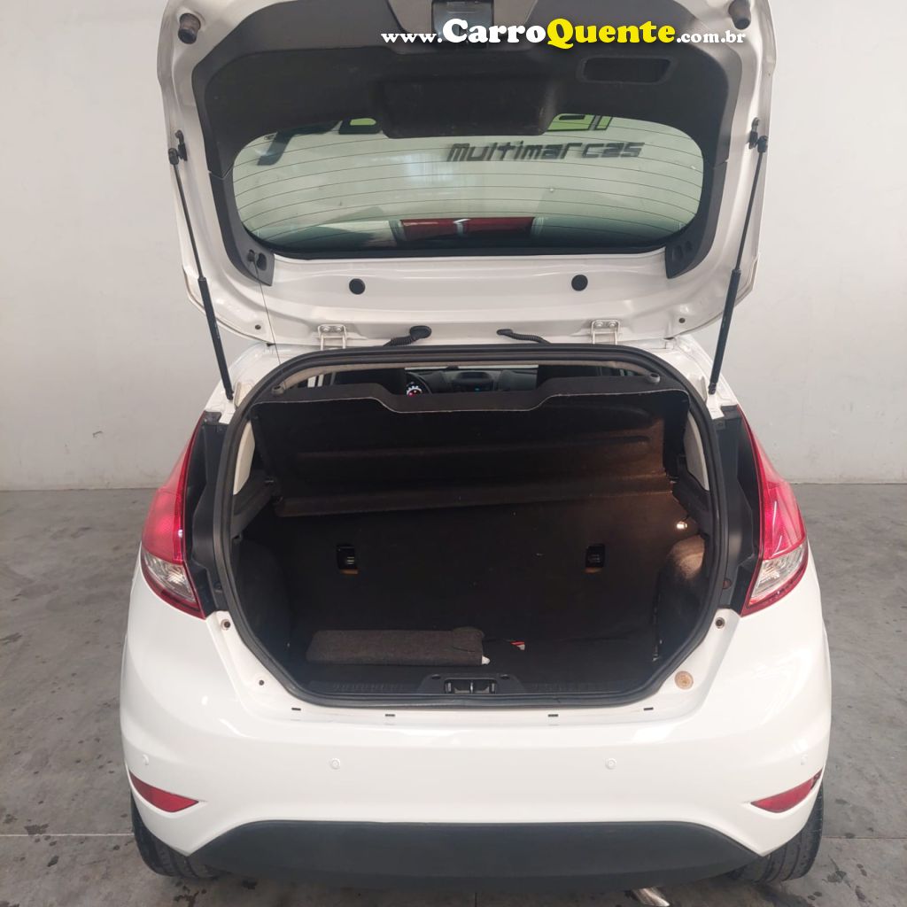 FORD   FIESTA 1.5 16V FLEX MEC. 5P   BRANCO 2016 1.5 FLEX - Loja