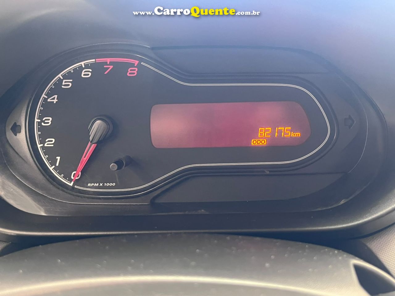 CHEVROLET   ONIX HATCH JOY 1.0 8V FLEX 5P MEC.   CINZA 2017 1.0 FLEX - Loja