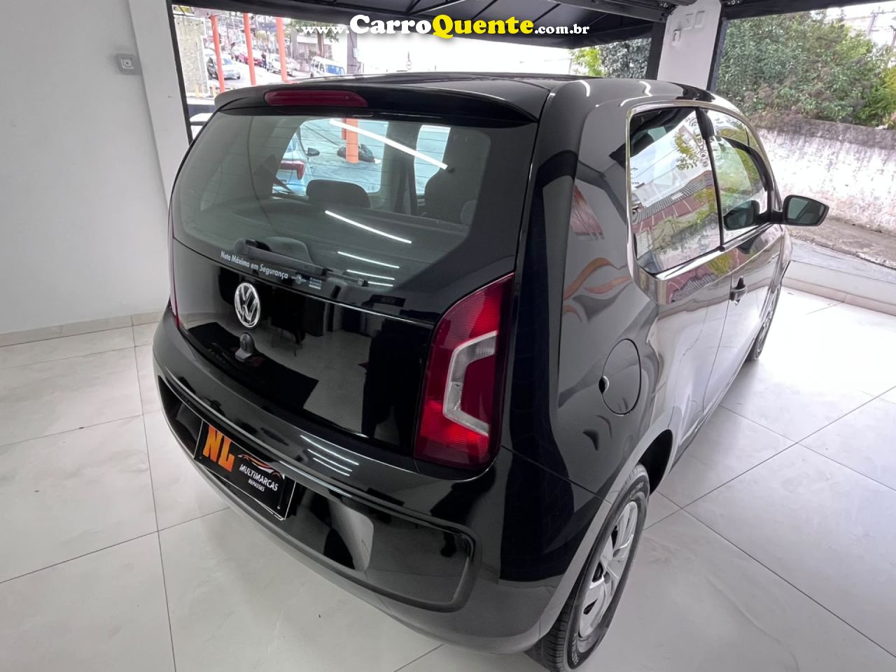 VOLKSWAGEN   UP! TAKE 1.0 T. FLEX 12V 3P   PRETO 2015 1.0 FLEX - Loja