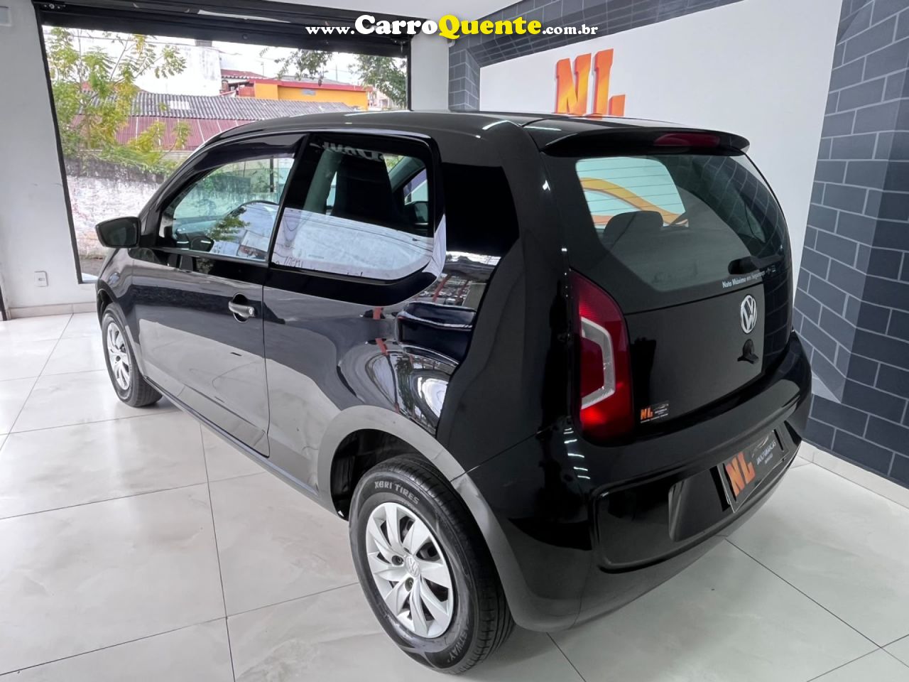 VOLKSWAGEN   UP! TAKE 1.0 T. FLEX 12V 3P   PRETO 2015 1.0 FLEX - Loja