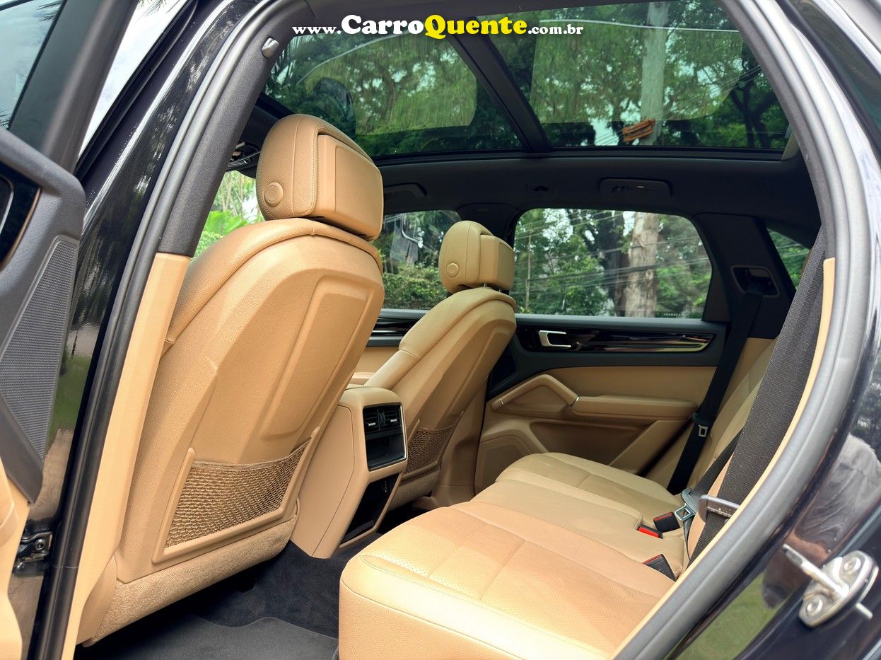 PORSCHE CAYENNE 2.9 V6 S AWD 2019 - Loja