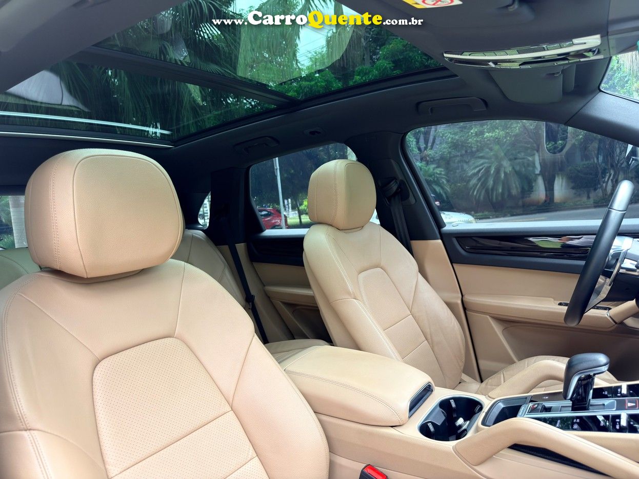 PORSCHE CAYENNE 2.9 V6 S AWD 2019 - Loja
