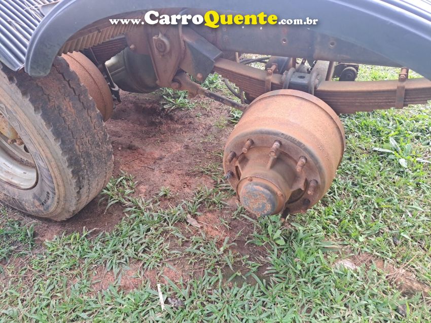 Ford Cargo 2842 CARGO 2842 E Turbo 6x2 - Loja