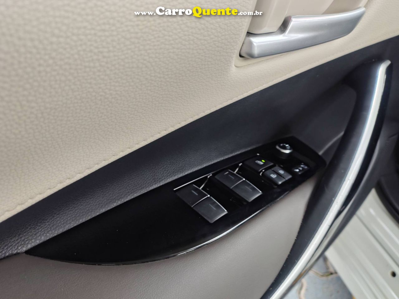 TOYOTA COROLLA 1.8 VVT-I ALTIS PREMIUM HIBRIDO 2024 - Loja