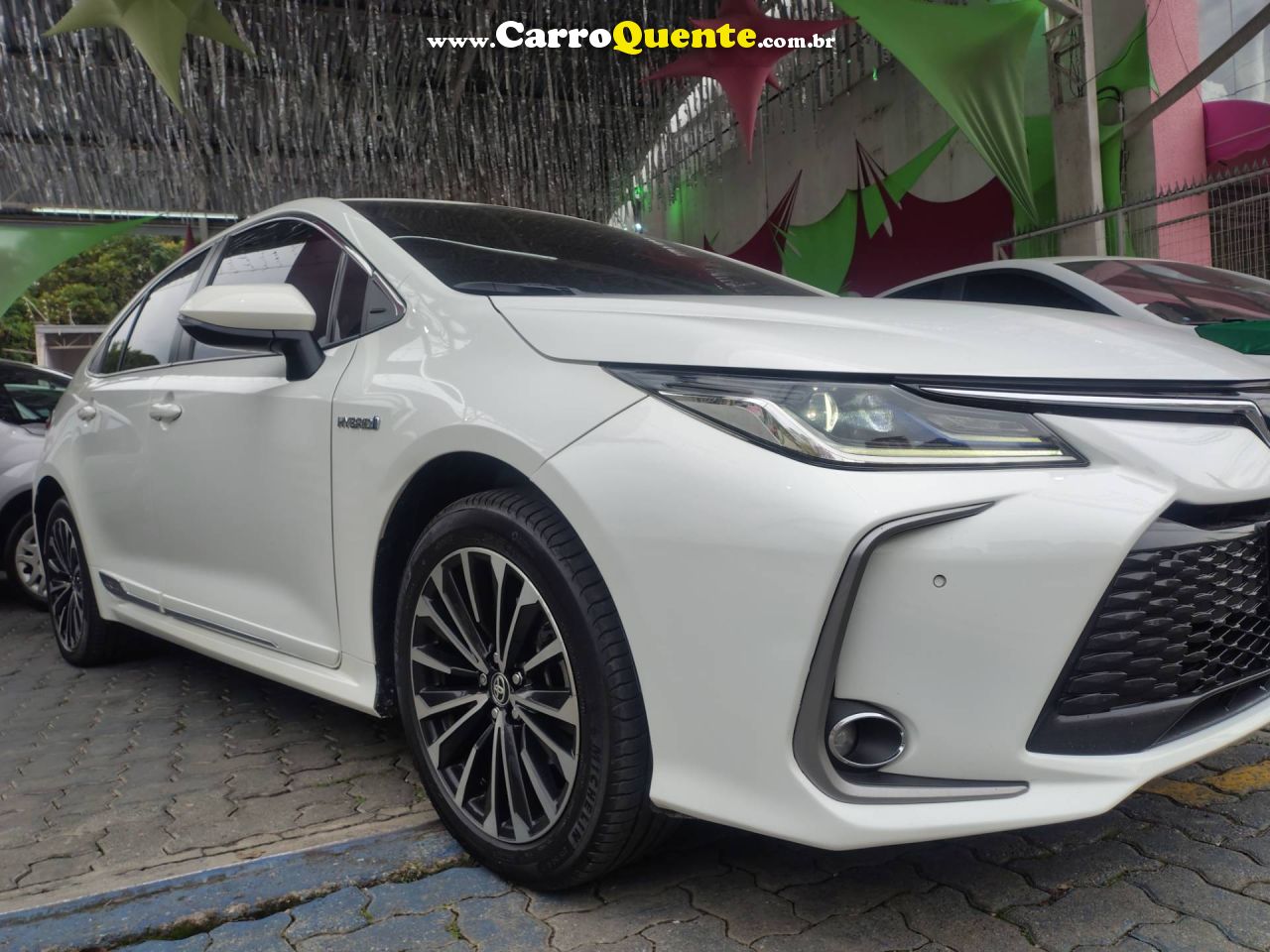 TOYOTA COROLLA 1.8 VVT-I ALTIS PREMIUM HIBRIDO 2024 - Loja