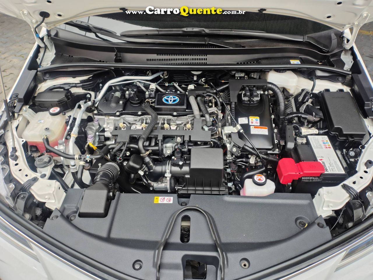 TOYOTA COROLLA 1.8 VVT-I ALTIS PREMIUM HIBRIDO 2024 - Loja