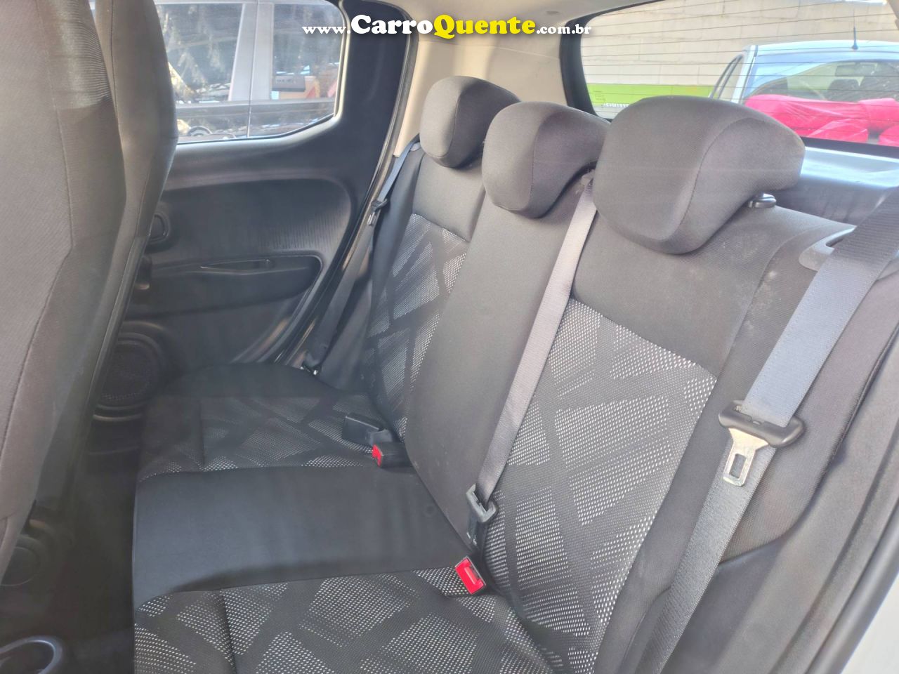 FIAT MOBI 1.0 EVO LIKE 2024 - Loja