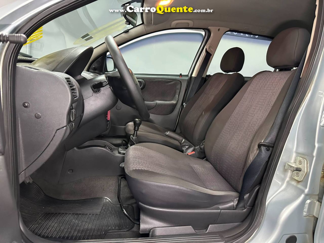 CHEVROLET CORSA 1.4 MPFI MAXX SEDAN 8V 2010 - Loja
