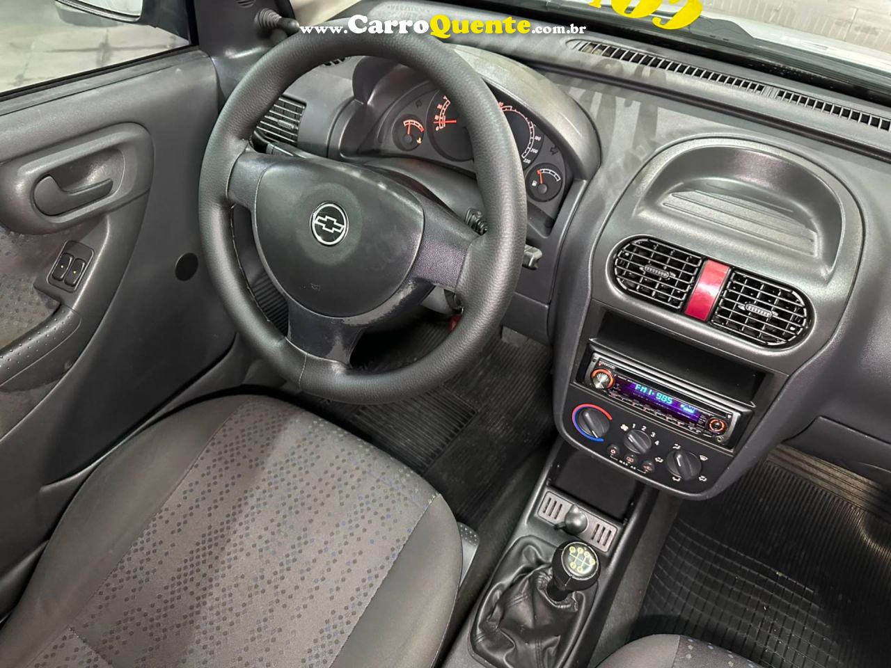 CHEVROLET CORSA 1.4 MPFI MAXX SEDAN 8V 2010 - Loja