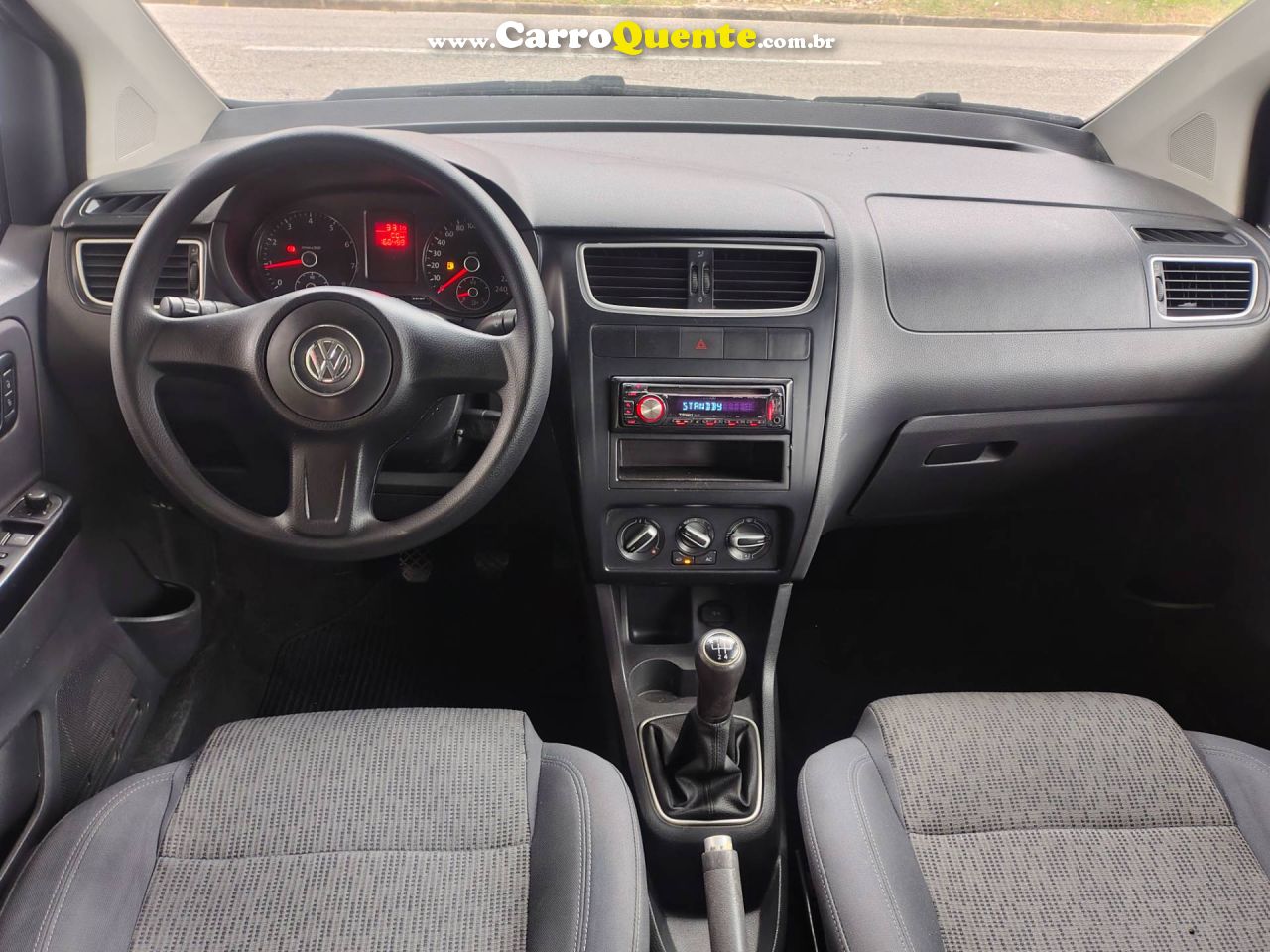 VOLKSWAGEN FOX 1.6 MI 8V 2013 - Loja