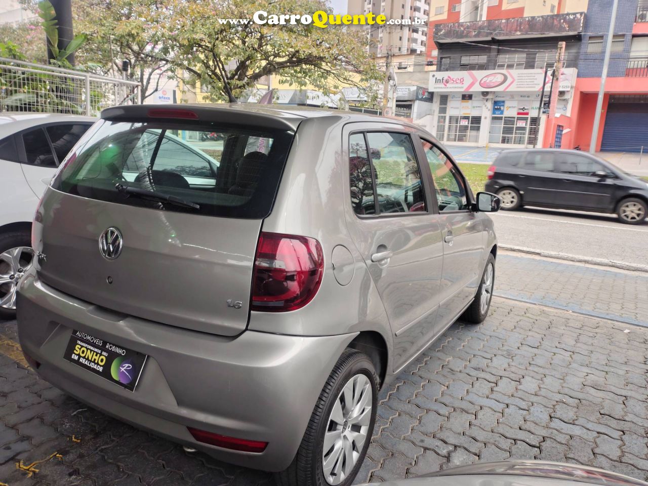 VOLKSWAGEN FOX 1.6 MI 8V 2013 - Loja