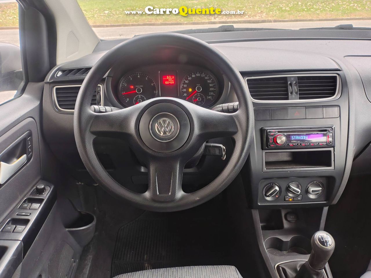 VOLKSWAGEN FOX 1.6 MI 8V 2013 - Loja