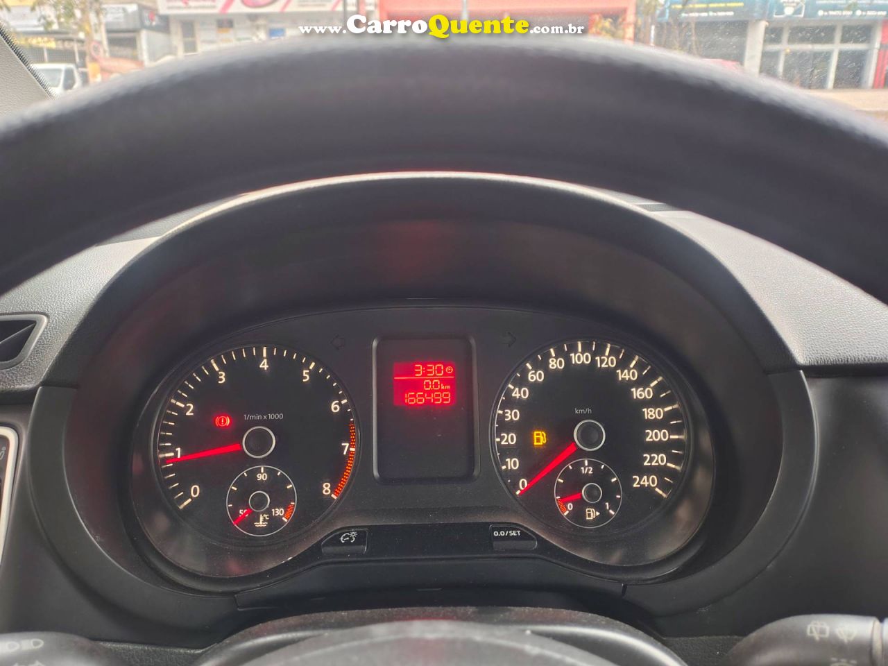 VOLKSWAGEN FOX 1.6 MI 8V 2013 - Loja