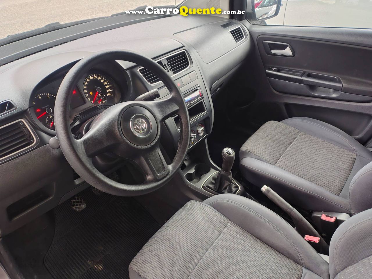 VOLKSWAGEN FOX 1.6 MI 8V 2013 - Loja