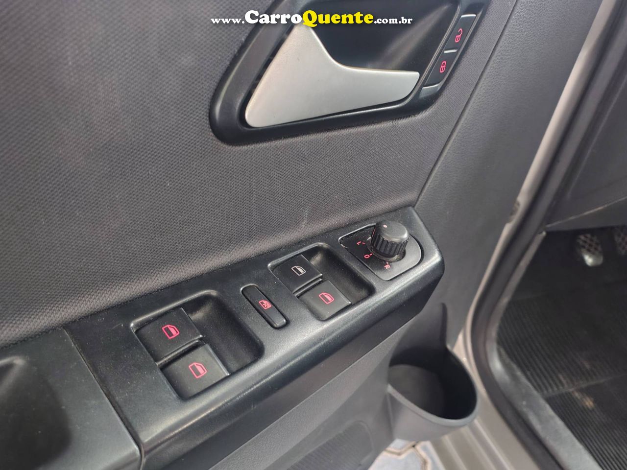 VOLKSWAGEN FOX 1.6 MI 8V 2013 - Loja