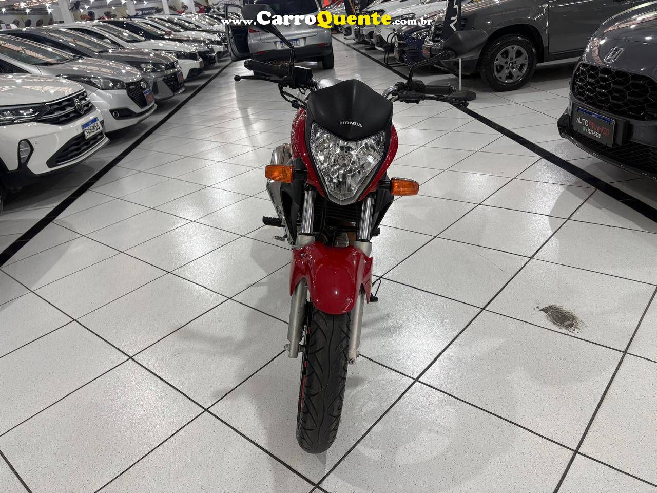 HONDA CB 300R 2011 - Loja