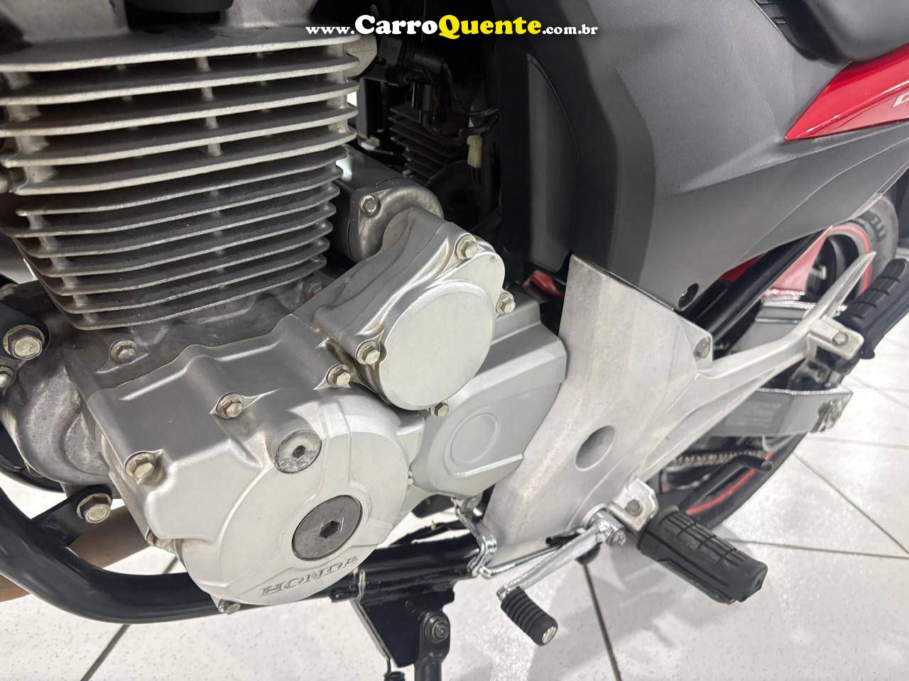 HONDA CB 300R 2011 - Loja