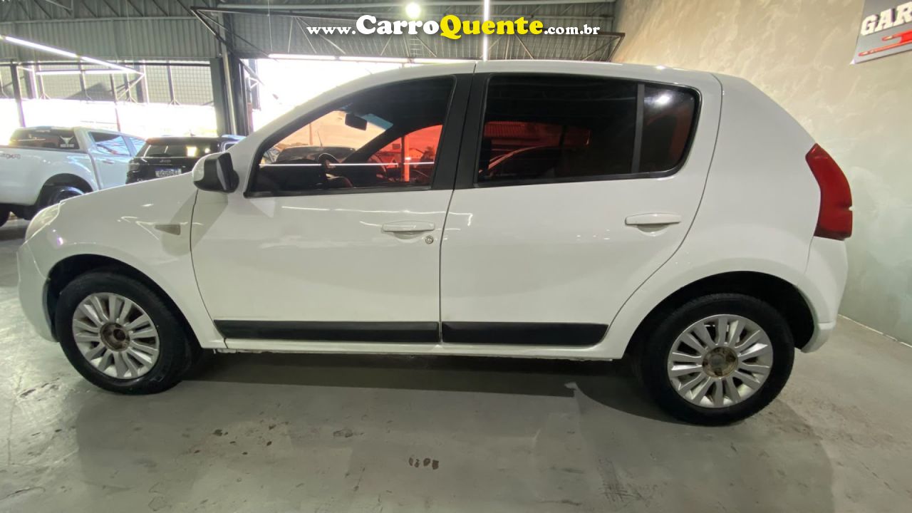 RENAULT   SANDERO PRIVILÈGE HI-FLEX 1.6 8V 5P   BRANCO 2012 1.6 FLEX - Loja