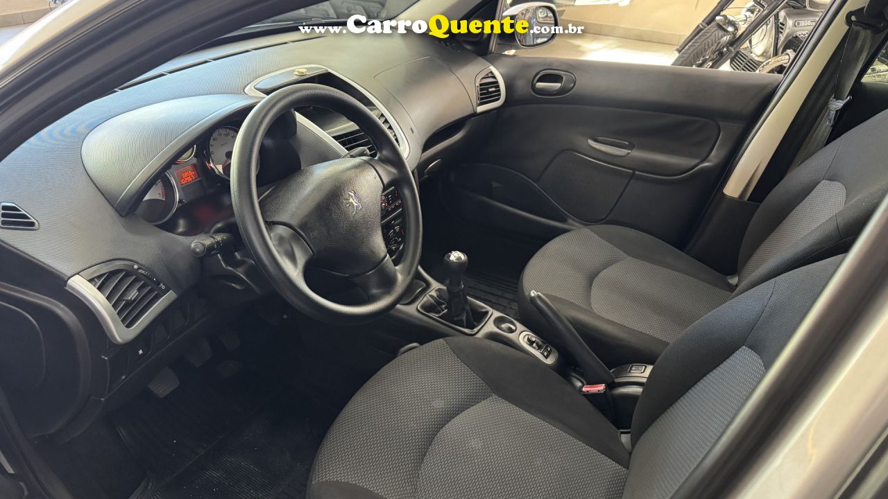 PEUGEOT   207 XR 1.4 FLEX 8V 5P   PRATA 2013 1.4 FLEX - Loja
