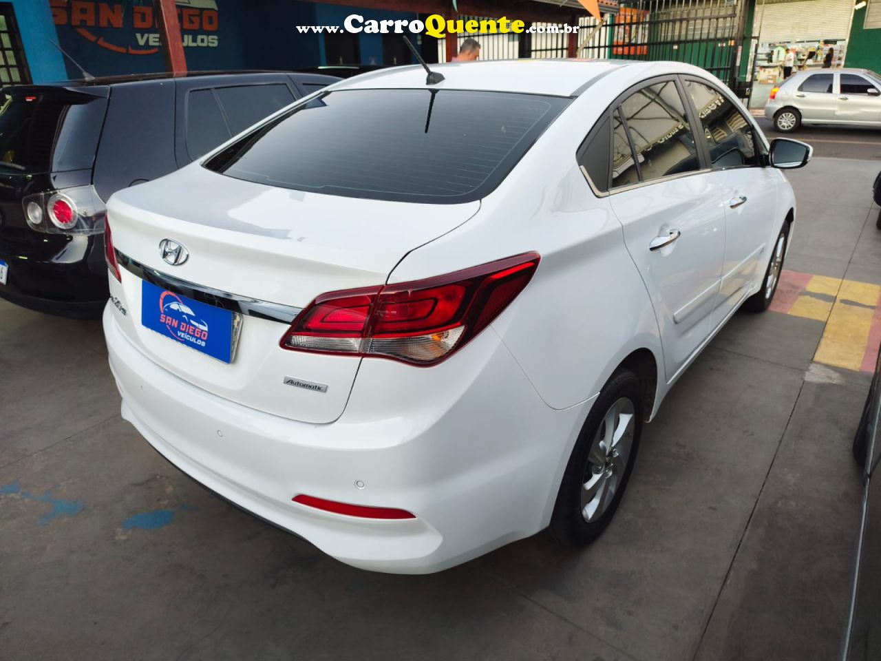 HYUNDAI   HB20S PREMIUM 1.6 FLEX 16V AUT. 4P   BRANCO 2017 1.6 FLEX - Loja